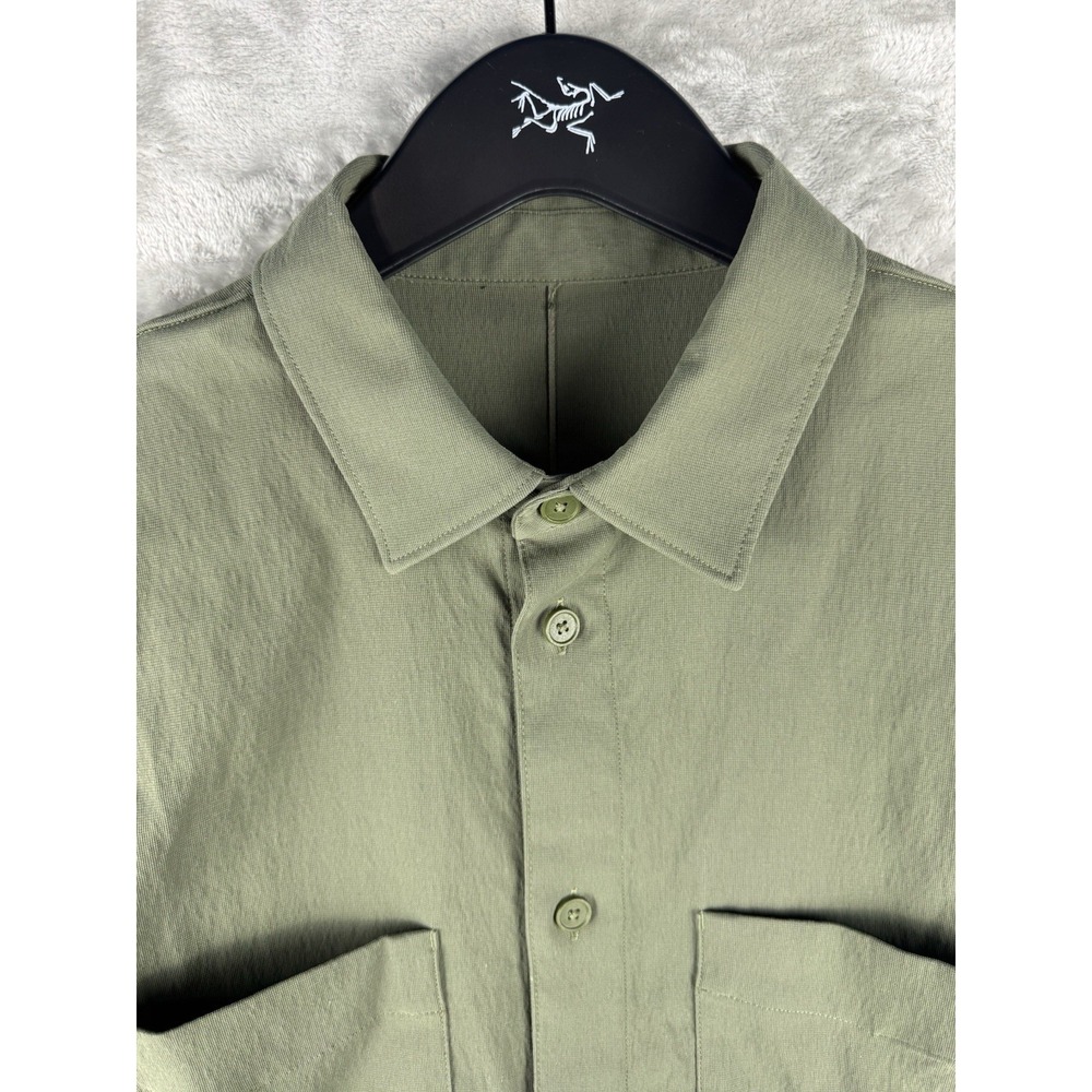 Lululemon‎ Relaxed Fit Short Sleeve Stretch Green Shirt Mens Size M/L Pockets - Picture 5 of 8
